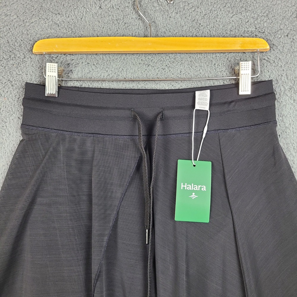 HALARA Black Maxi Skirt with Pleated Detail - Picture 2 of 8